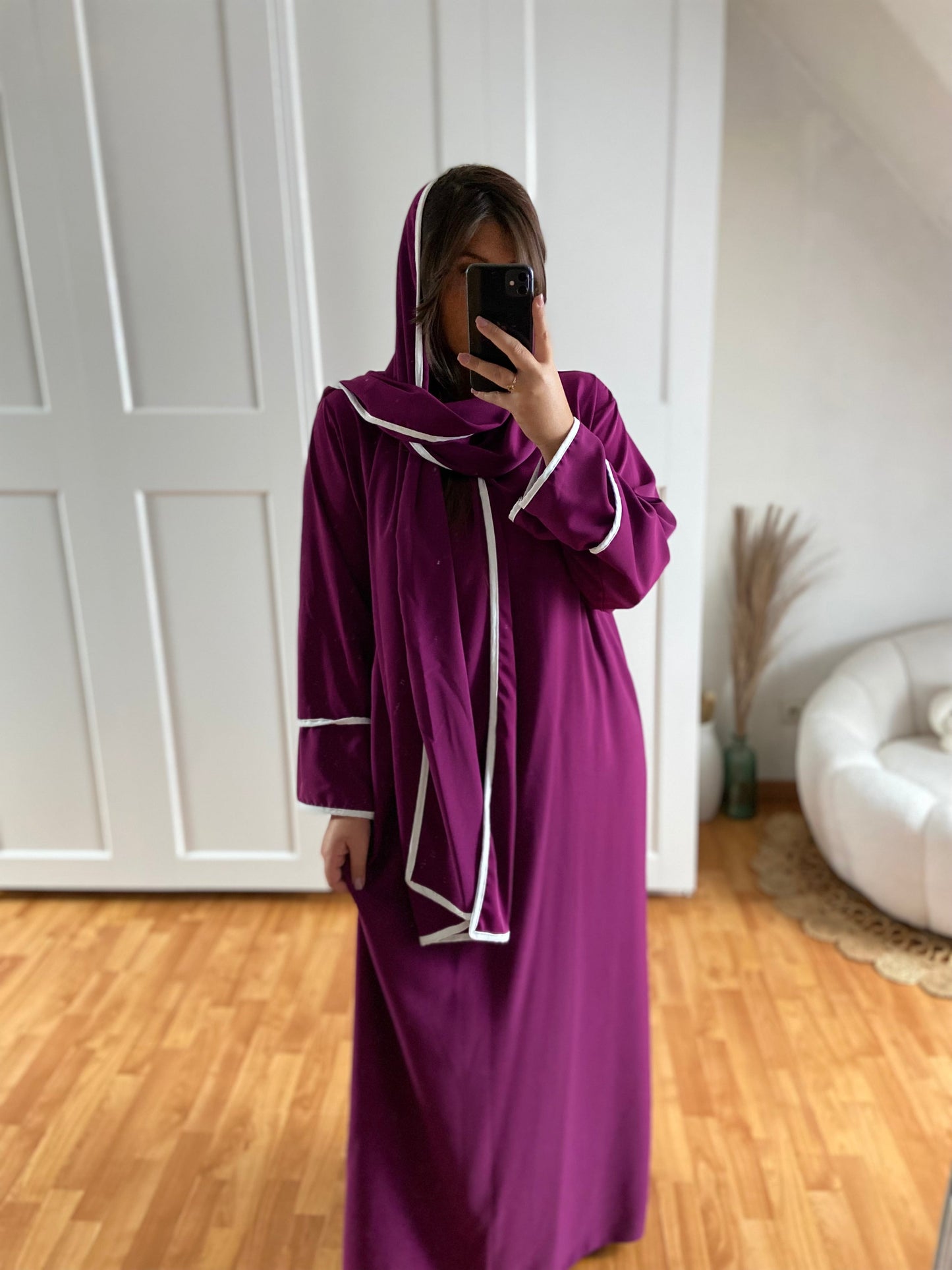 Abaya voile intégré bande | Prune | BAÏA