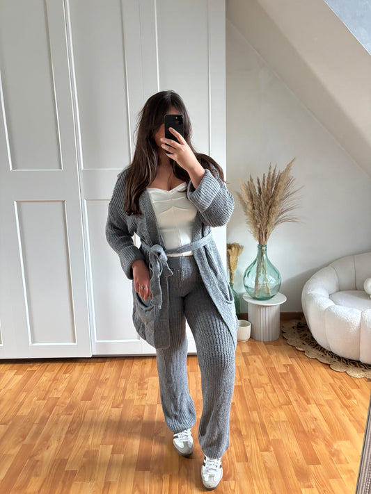 Ensemble en maille pantalon et gilet ceinture | Gris | COCOONING