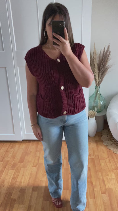 Pull sans manche bouton dorée | Bordeaux | KAREN